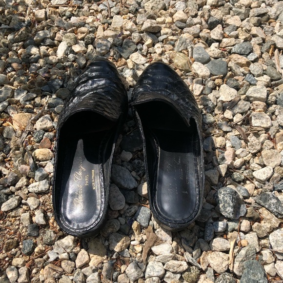 Robert Clergerie Alligator Skin Closed Toe Mule - Picture 8 of 10